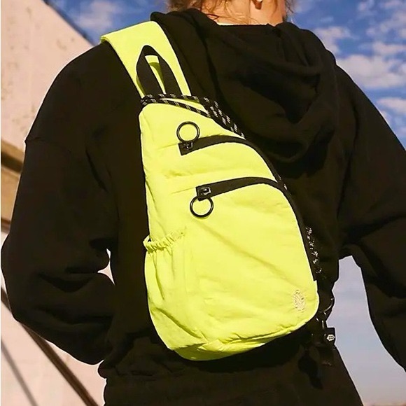 NWT Renegade Sling Bag - Picture 6 of 8